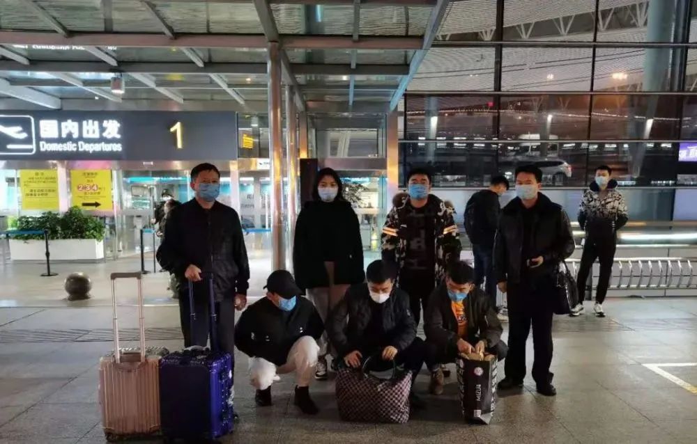 橫跨多省抓獲11人！湖南公安鐵腕斷卡摧毀特大電信網(wǎng)絡詐騙團伙(圖11)