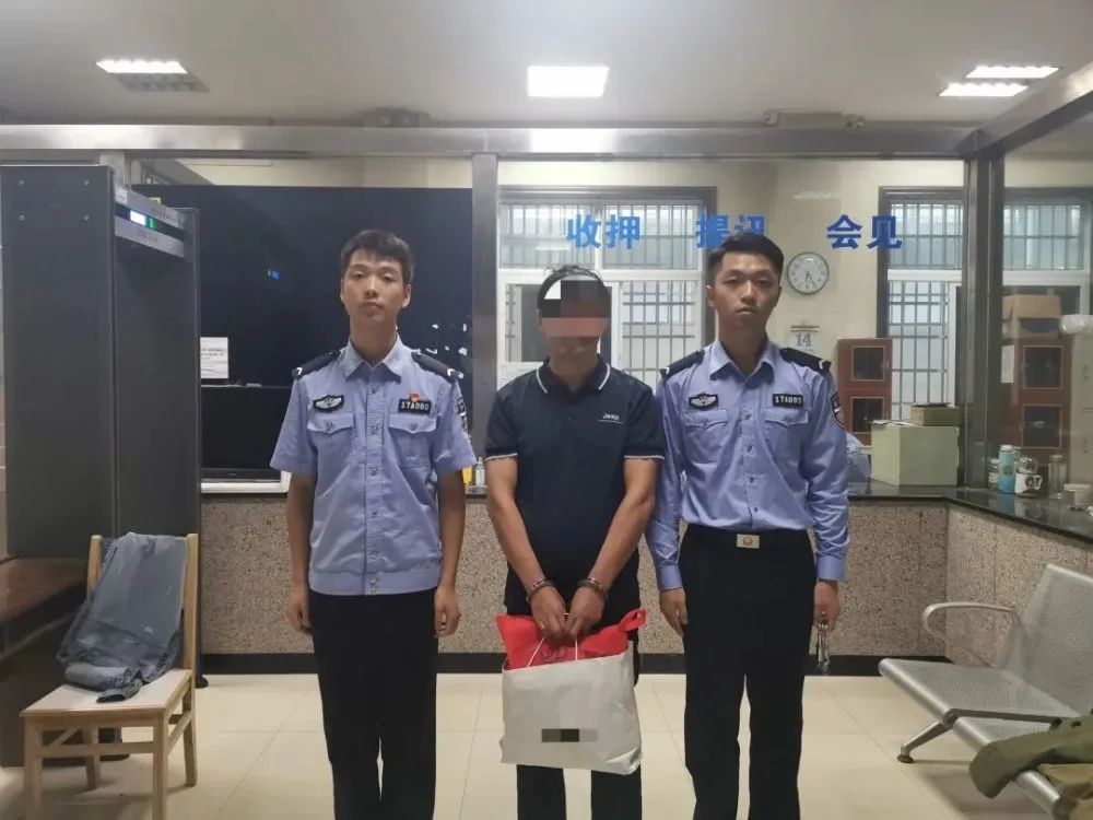 橫跨多省抓獲11人！湖南公安鐵腕斷卡摧毀特大電信網(wǎng)絡詐騙團伙(圖9)