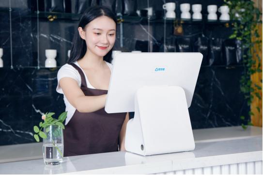 餐飲企業(yè)迫切實(shí)現(xiàn)智能化轉(zhuǎn)型，樂(lè)刷母公司移卡讓企業(yè)升級(jí)更簡(jiǎn)單(圖1)