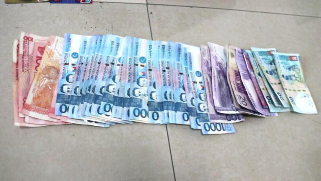 涉案金額50億！內(nèi)蒙古警方偵破一起“跑分”洗錢案...涉案POS機40部、銀行卡1000余張...(圖6)